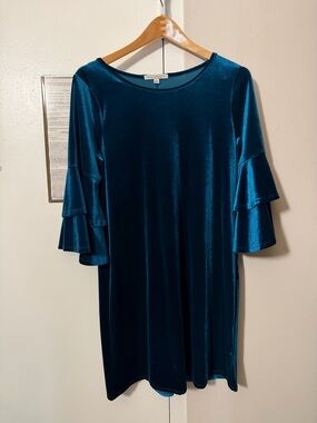 Green Envelope | Dresses | Green Envelope Los Angeles Black Velour Fitted Stretch Halter Dress | Poshmark Green Envelope | Dresses | Green Envelope Los Angeles Black Velour Fitted Stretch Halter Dress | Poshmark